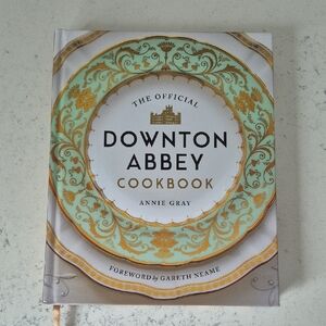 Downton Abbey Cookbook with Gold and Green Design